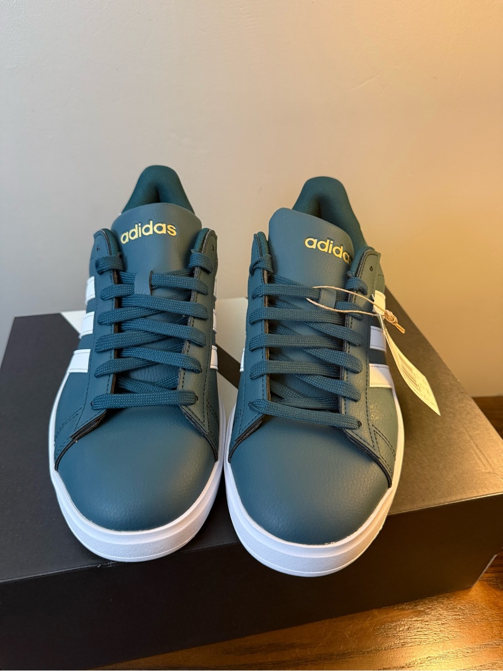 Adidas Grand Court Women’s Size 9 Sneakers Teal Green White 3-Stripes - Picture 2 of 10